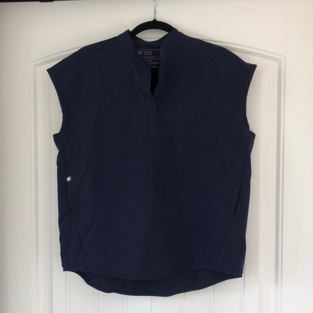 Figs Blue Sleeveless Scrub Top Rafaela